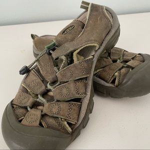 Keen sandals: green leather